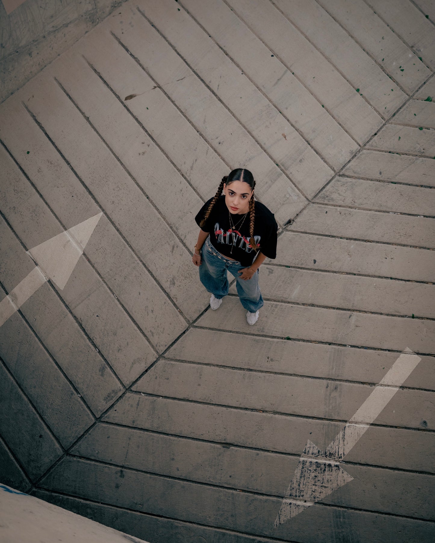 Loose black crop top