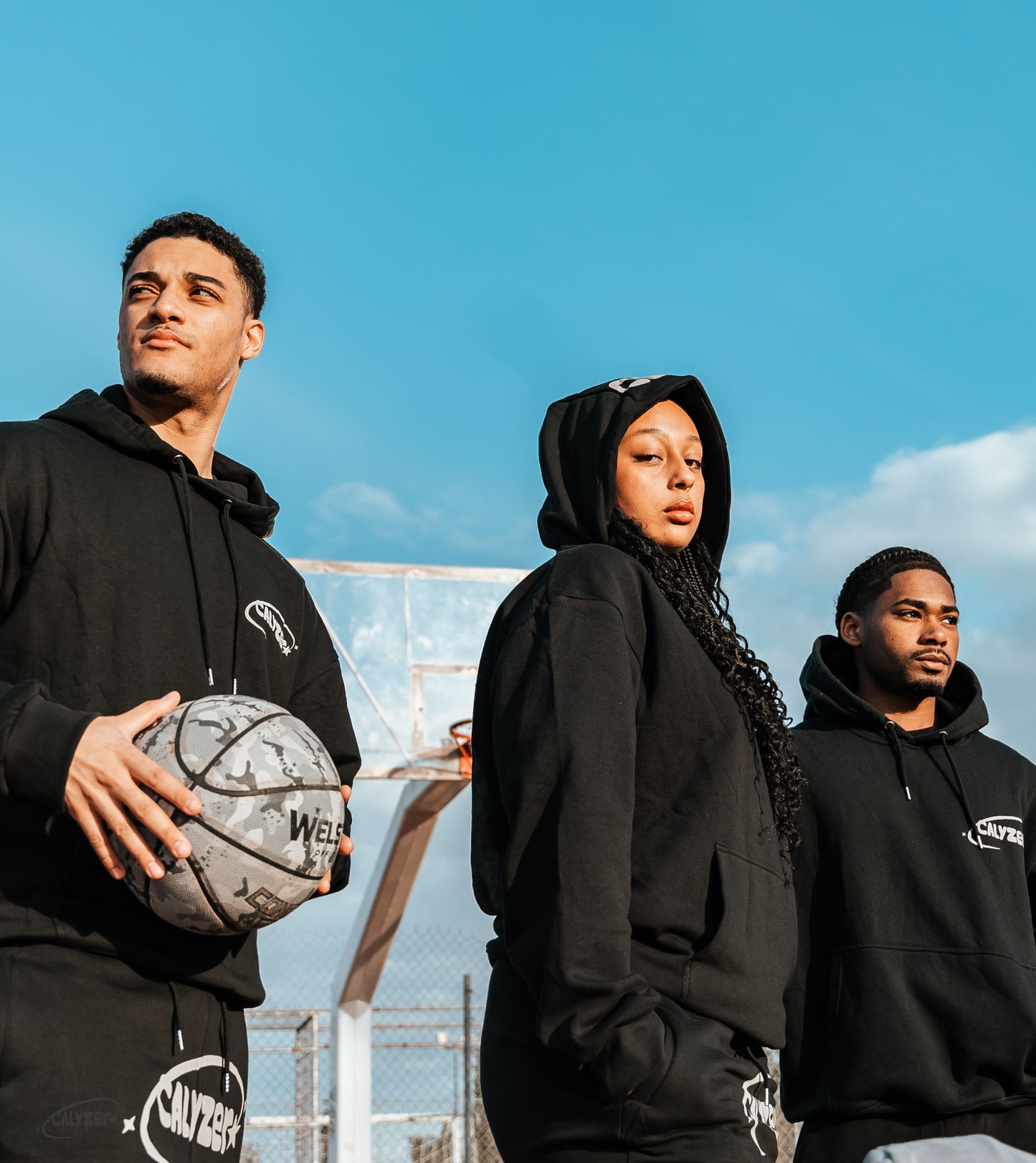 Calyzer Full Black Orbit Tracksuit – Minimal Streetwear Comfort