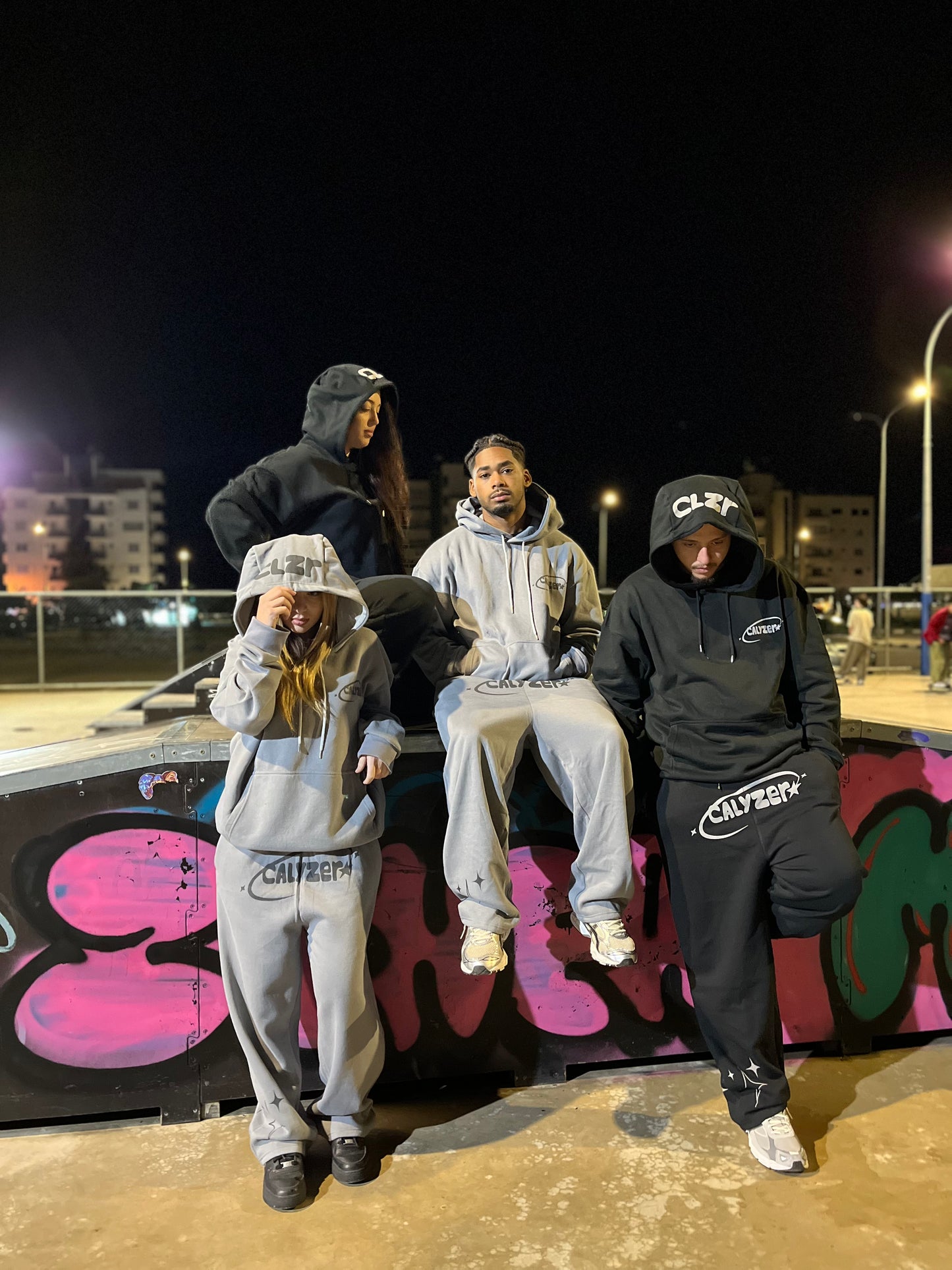 Calyzer Full Grey Orbit Tracksuit – Minimal Streetwear Comfort