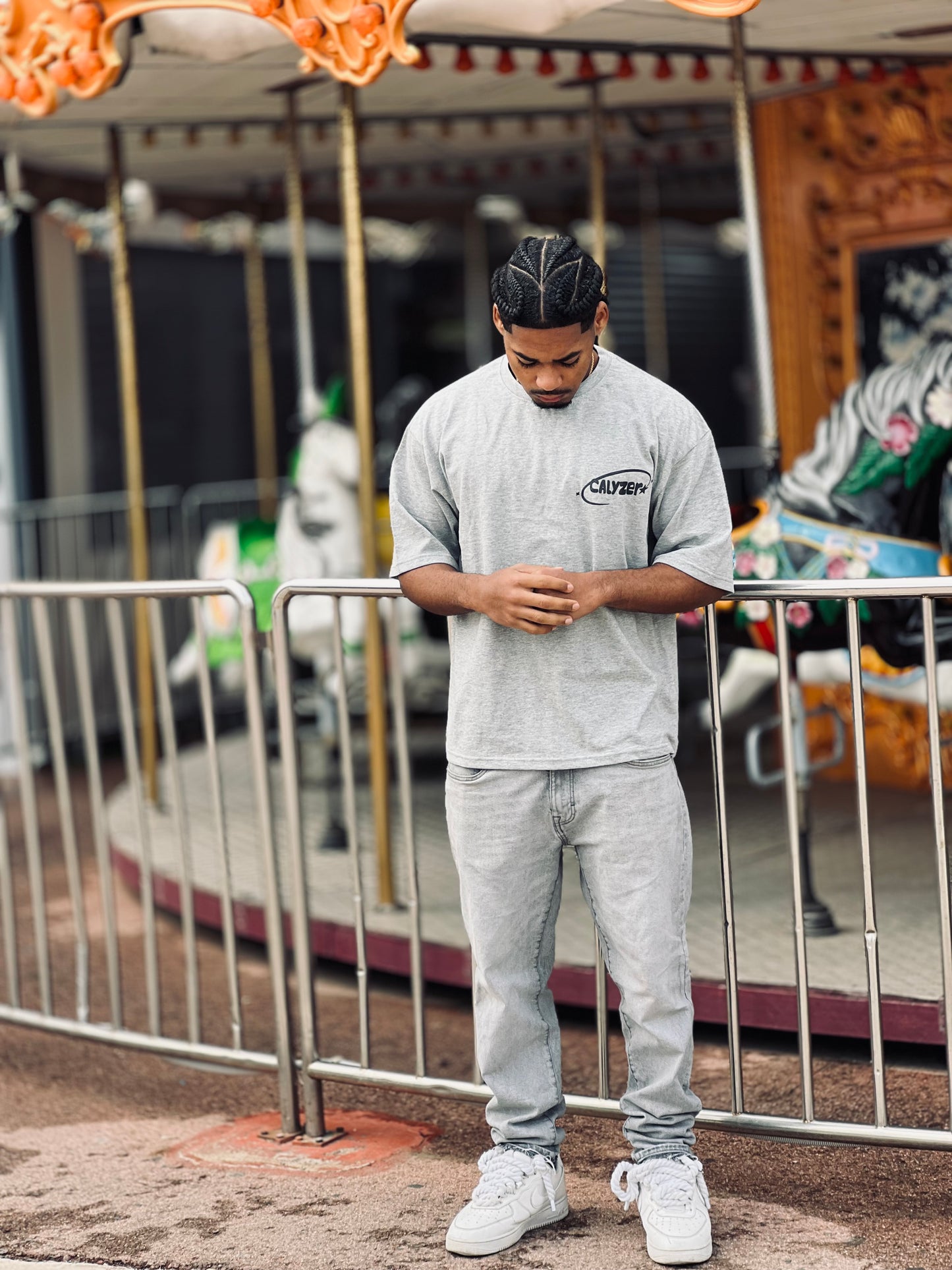 Calyzer Oversized Graphic Tee – Washed Grey