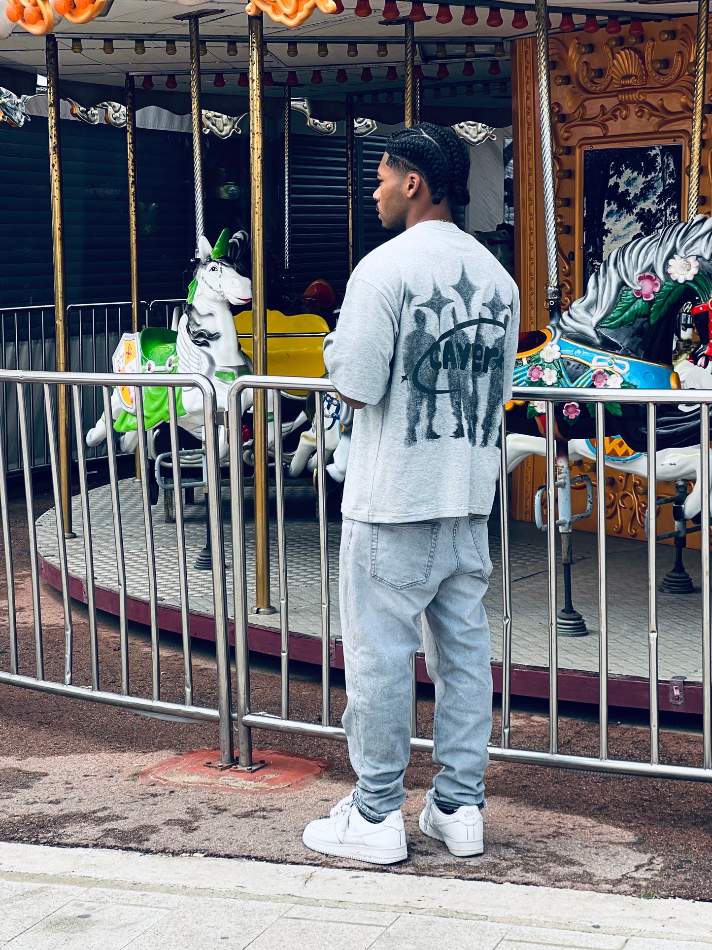 Calyzer Oversized Graphic Tee – Washed Grey